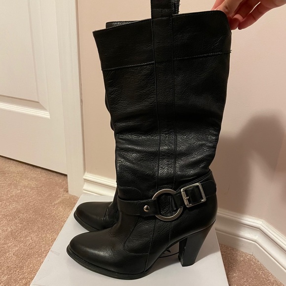 Leather heeled boots - Picture 3 of 7